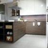 Wandschrank Moderne L-Küche Nussbaum Fronten mit