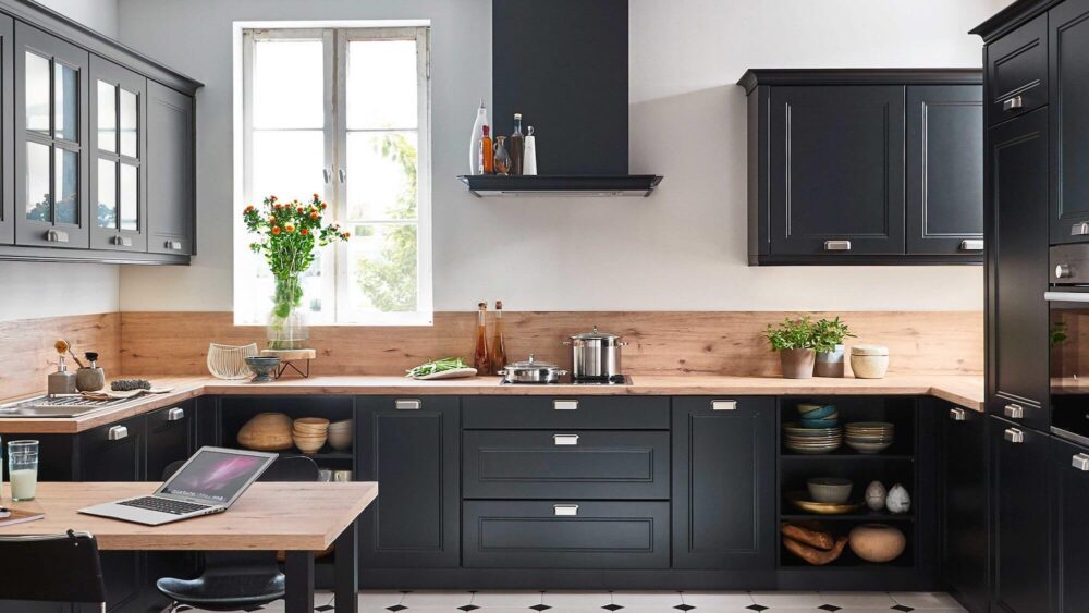 Nolte Landhausküche Windsor U-Form schwarz – Bild 2